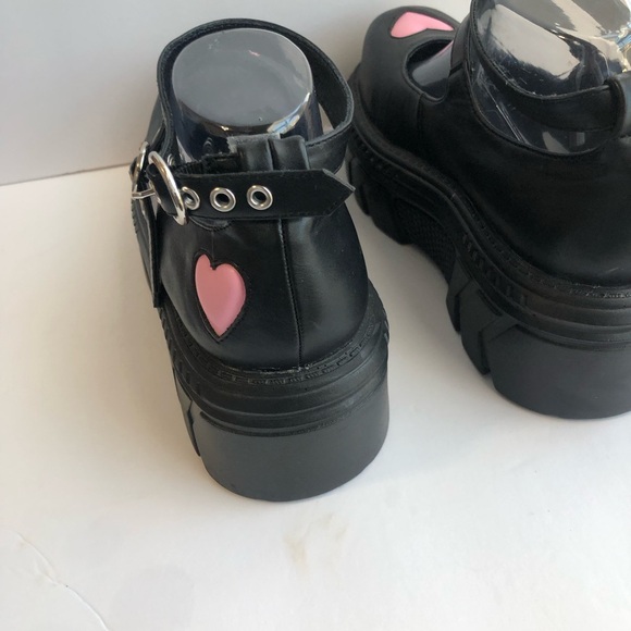 NASTY GAL Pink Heart Chunky Platform Mary Jane Emo Whimsygoth Creepers Size 6 - Picture 13 of 15